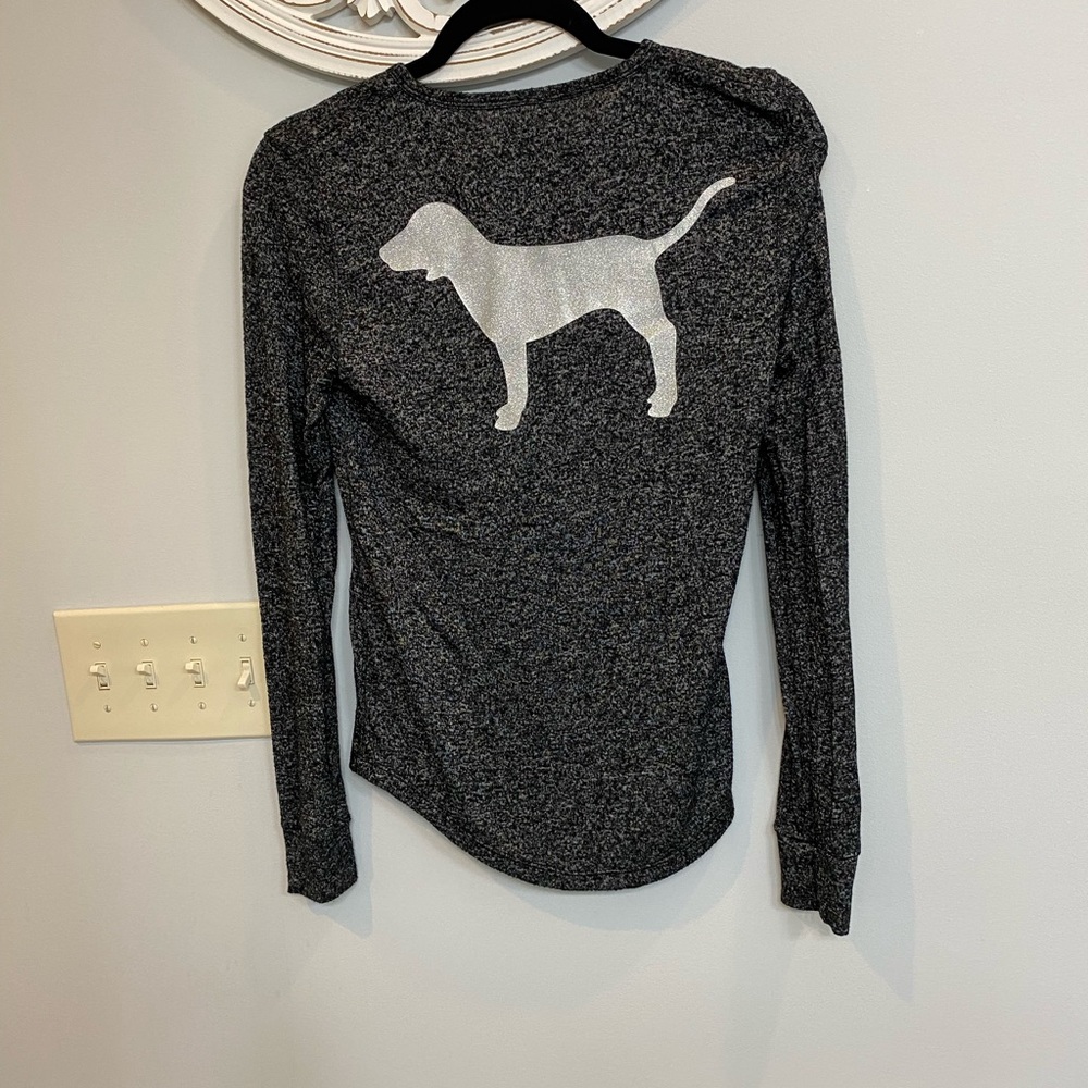 VS long sleeve shirt